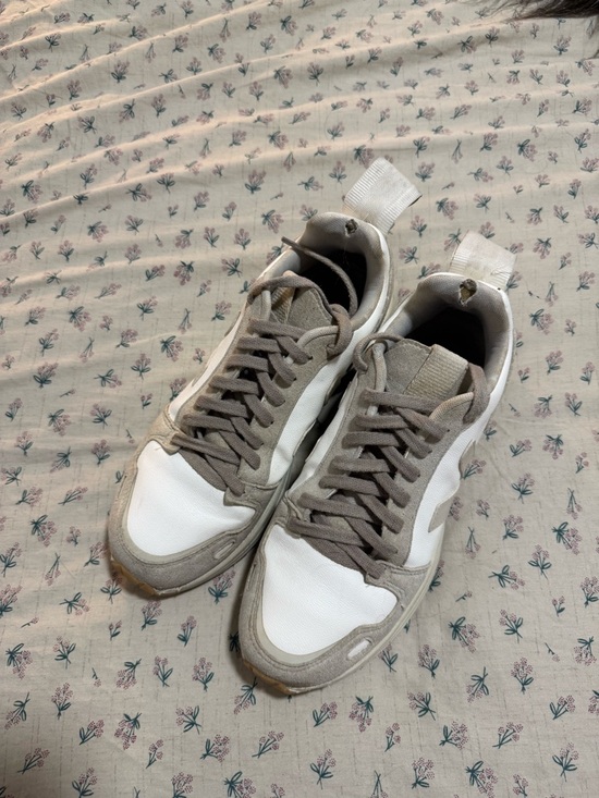 Rick Owen’s Veja Sneakers - Picture 2 of 7